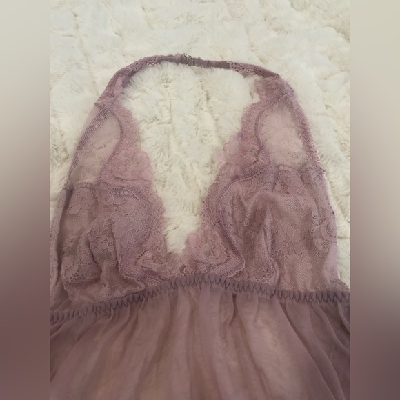 VERY SEXY Victoria’s Secret Small completely sheer lace trim halter babydoll set - Picture 6 of 12